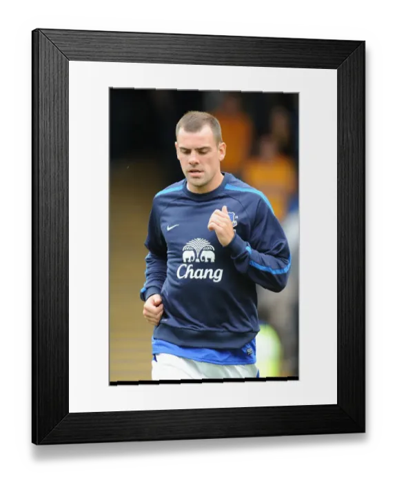 Framed Print : Darron Gibson in Action: Everton's Pre-Season Friendly against Motherwell at Fir Park Stadium Framed Print : Darron Gibson in Action: Everton's Pre-Season Friendly against Motherwell at Fir Park Stadium