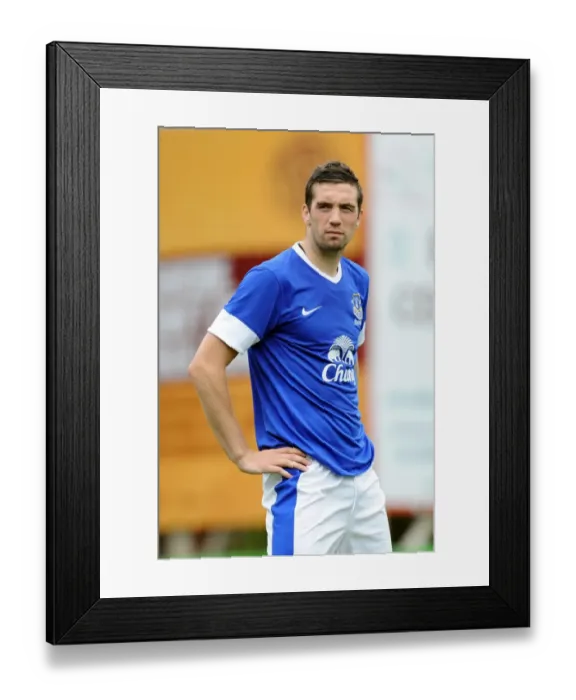 Framed Print : Shane Duffy in Pre-Season Action: Everton vs Motherwell at Fir Park Stadium Framed Print : Shane Duffy in Pre-Season Action: Everton vs Motherwell at Fir Park Stadium