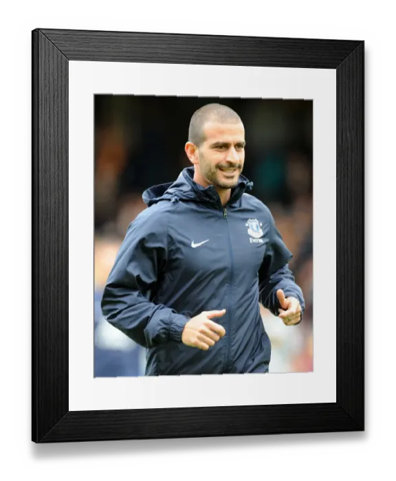 Framed Print : Everton FC at Motherwell's Fir Park Stadium: Pre-Season Training with Sports Scientist Steve Tashjian Framed Print : Everton FC at Motherwell's Fir Park Stadium: Pre-Season Training with Sports Scientist Steve Tashjian