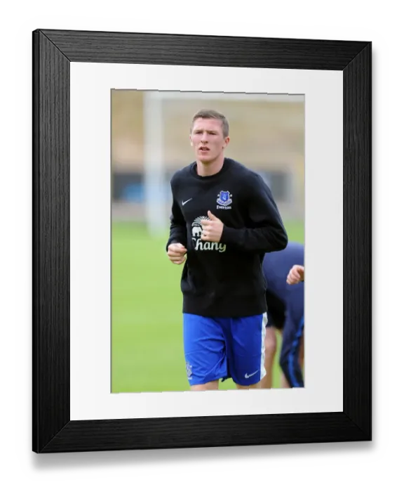 Framed Print : John Lundstram Leads Everton at Firhill Stadium: Pre-Season Friendly Against Partick Thistle Framed Print : John Lundstram Leads Everton at Firhill Stadium: Pre-Season Friendly Against Partick Thistle