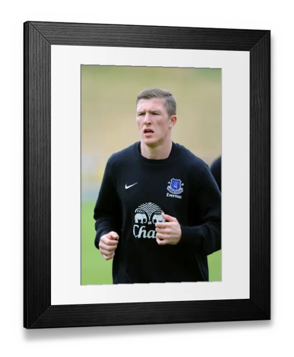 Framed Print : John Lundstram Leads Everton Reserves at Firhill Stadium: Pre-Season Friendly Against Partick Thistle Framed Print : John Lundstram Leads Everton Reserves at Firhill Stadium: Pre-Season Friendly Against Partick Thistle