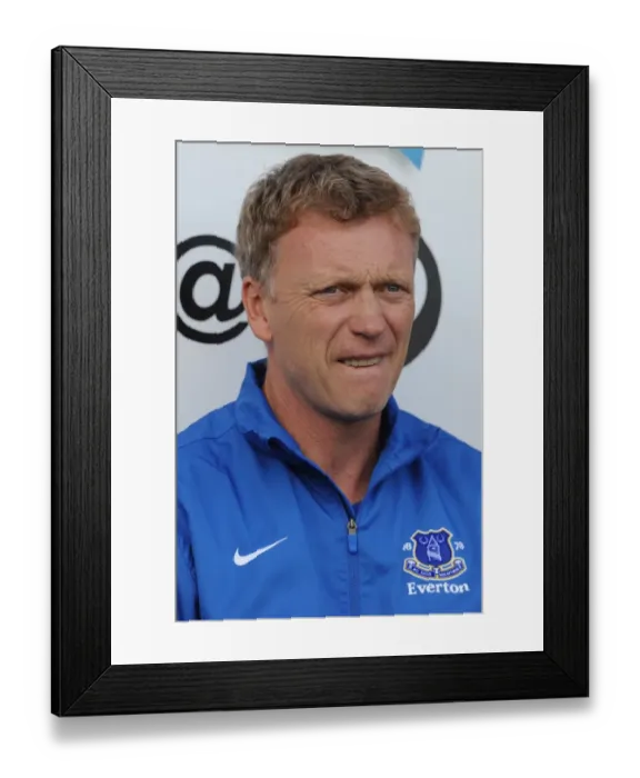 Framed Print : David Moyes Honors Keith Southern at Blackpool's Bloomfield Road Framed Print : David Moyes Honors Keith Southern at Blackpool's Bloomfield Road
