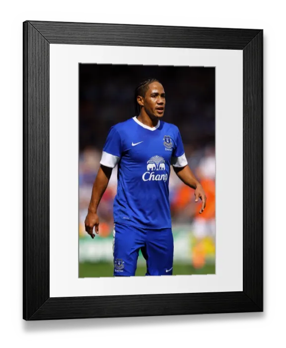 Framed Print : Steven Pienaar Honors Keith Southern at Everton's Testimonial vs. Blackpool, Bloomfield Road Framed Print : Steven Pienaar Honors Keith Southern at Everton's Testimonial vs. Blackpool, Bloomfield Road