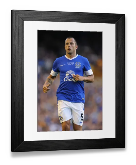 Framed Print : John Heitinga Leads Everton in Pre-Season Clash against AEK Athens at Goodison Park Framed Print : John Heitinga Leads Everton in Pre-Season Clash against AEK Athens at Goodison Park