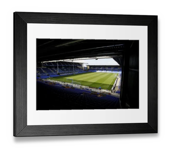 Framed Print : Everton vs Manchester United: Clash at Goodison Park, Barclays Premier League Framed Print : Everton vs Manchester United: Clash at Goodison Park, Barclays Premier League
