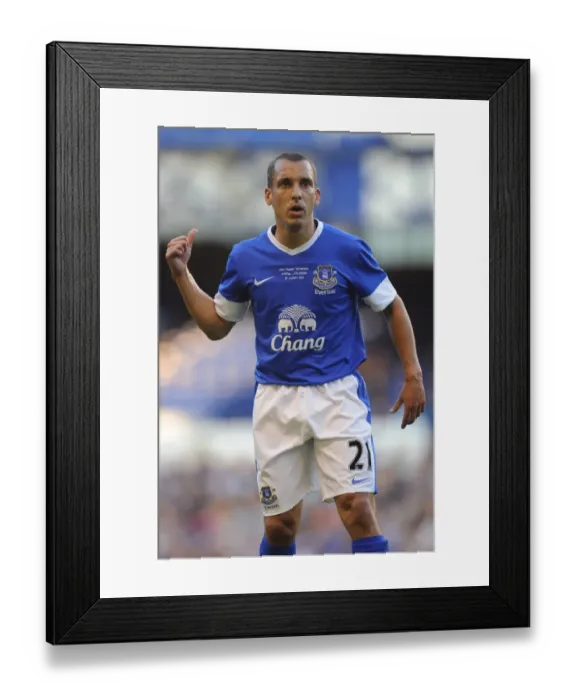 Framed Print : Leon Osman in Action: Everton's Pre-Season Clash against AEK Athens at Goodison Park