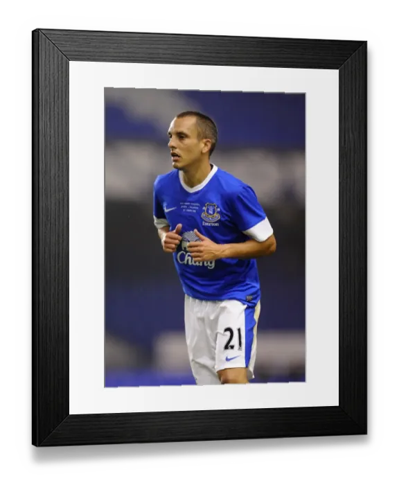 Framed Print : Everton's Leon Osman in Action: Everton vs AEK Athens Pre-Season Clash at Goodison Park