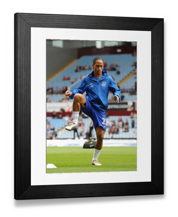 Framed Print : Steven Pienaar's Brace: Everton's Triumph over Aston Villa - 3-1 in Barclays Premier League (25-08-2012, Villa Park)
