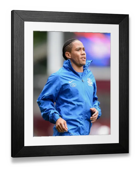 Framed Print : Steven Pienaar's Brace: Everton's 3-1 Victory over Aston Villa (Premier League, Villa Park, 25-08-2012) Framed Print : Steven Pienaar's Brace: Everton's 3-1 Victory over Aston Villa (Premier League, Villa Park, 25-08-2012)