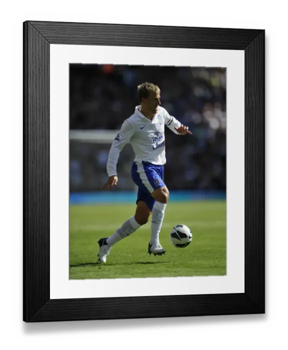 Framed Print : Everton's Victory: Phil Neville Leads the Toffees to a 3-1 Win Over Aston Villa (25-08-2012) Framed Print : Everton's Victory: Phil Neville Leads the Toffees to a 3-1 Win Over Aston Villa (25-08-2012)