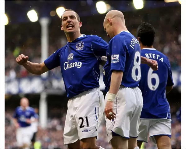 Football - Everton v Derby County Barclays Premier League - Goodison Park - 6  /  4  /  08 Leon Osman celebrates scoring Evertons first goal with Andrew Johnson Mandatory Credit: Action Images  /  Carl Recine Livepic NO ONLINE  /  INTERNET USE WITHOUT A LICEN
