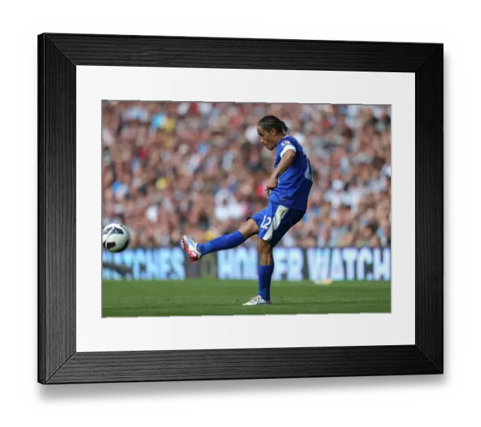 Framed Print : Steven Pienaar's Leading Performance: Everton's Victory over West Bromwich Albion (01-09-2012, The Hawthorns 2-0) Framed Print : Steven Pienaar's Leading Performance: Everton's Victory over West Bromwich Albion (01-09-2012, The Hawthorns 2-0)