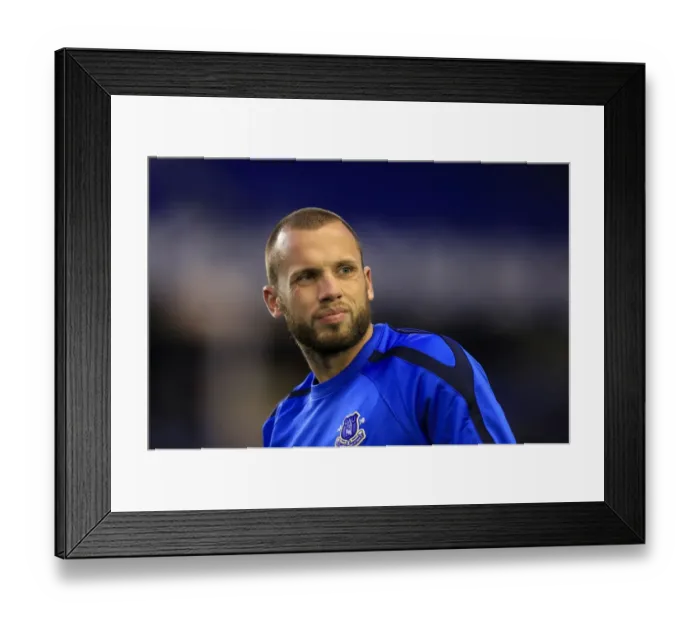 Framed Print : Barclays Premier League - Everton v Newcastle United - Goodison Park Framed Print : Barclays Premier League - Everton v Newcastle United - Goodison Park