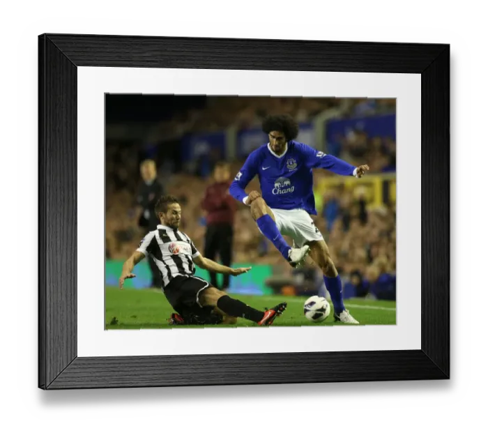 Framed Print : Battle for the Ball: Fellaini vs. Cabaye - Everton vs. Newcastle United Framed Print : Battle for the Ball: Fellaini vs. Cabaye - Everton vs. Newcastle United