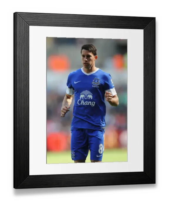 Framed Print : Bryan Oviedo's Leading Performance: Everton's 3-0 Victory over Swansea City (Premier League 2012-13, Liberty Stadium) Framed Print : Bryan Oviedo's Leading Performance: Everton's 3-0 Victory over Swansea City (Premier League 2012-13, Liberty Stadium)