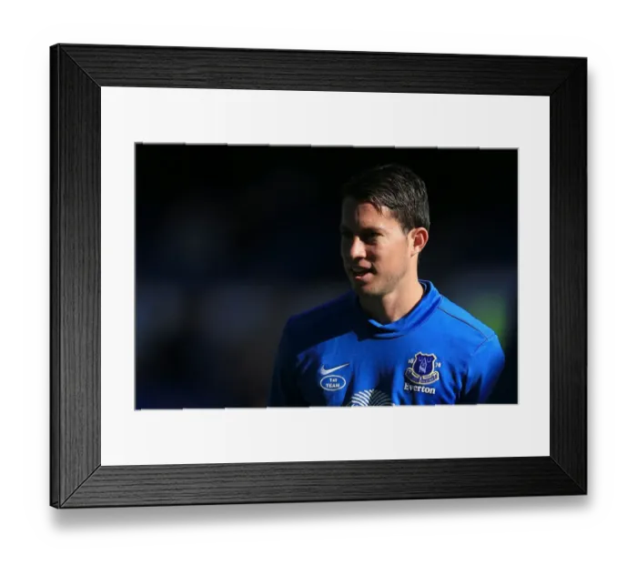 Framed Print : Everton's Bryan Oviedo Celebrates in Goodison Park: Everton 3-1 Southampton (Premier League 2012) Framed Print : Everton's Bryan Oviedo Celebrates in Goodison Park: Everton 3-1 Southampton (Premier League 2012)