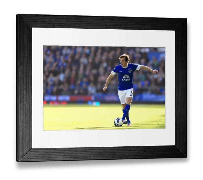 Framed Print : Leighton Baines in Action: Everton's Triumph over Southampton (3-1), Barclays Premier League, Goodison Park, 29-09-2012 Framed Print : Leighton Baines in Action: Everton's Triumph over Southampton (3-1), Barclays Premier League, Goodison Park, 29-09-2012