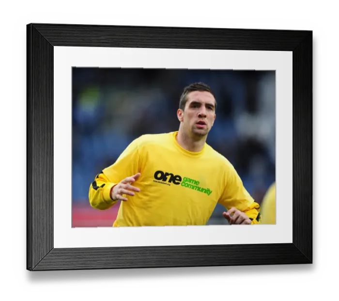 Framed Print : Shane Duffy vs. Queens Park Rangers: A Fierce Face-Off at Loftus Road (Everton 1-1) Framed Print : Shane Duffy vs. Queens Park Rangers: A Fierce Face-Off at Loftus Road (Everton 1-1)