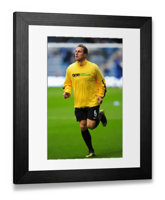 Framed Print : Phil Jagielka Holds Fort for Everton in Premier League Draw at Loftus Road