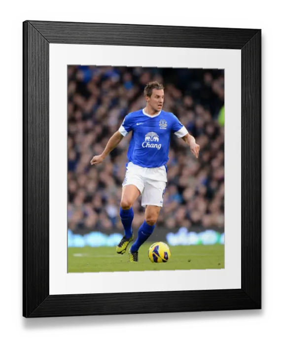 Framed Print : Phil Jagielka's Defensive Stand: Fulham vs. Everton, Barclays Premier League - Craven Cottage (November 3, 2012: 2-2 Draw) Framed Print : Phil Jagielka's Defensive Stand: Fulham vs. Everton, Barclays Premier League - Craven Cottage (November 3, 2012: 2-2 Draw)