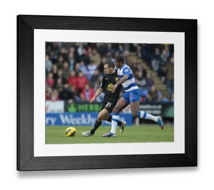 Framed Print : Intense Tackle: Leon Osman vs. Mikele Leigertwood - Everton's Close Call in Reading's 1-2 Premier League Victory (17-11-2012) Framed Print : Intense Tackle: Leon Osman vs. Mikele Leigertwood - Everton's Close Call in Reading's 1-2 Premier League Victory (17-11-2012)