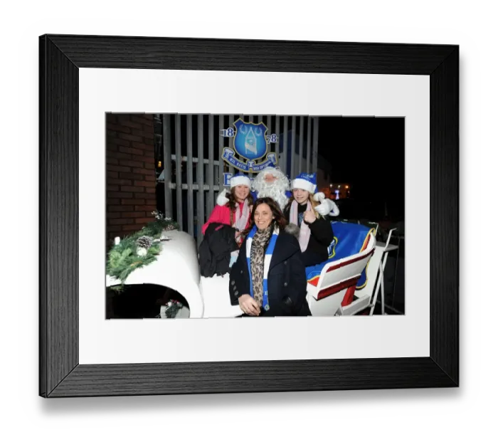 Framed Print : Barclays Premier League - Everton v Swansea City - Goodison Park Framed Print : Barclays Premier League - Everton v Swansea City - Goodison Park