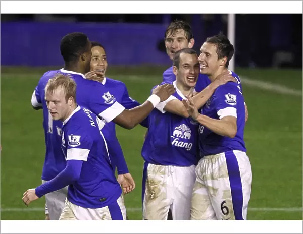 Everton's Jagielka Scores Double: Victory Over Wigan Athletic in Premier League (26-12-2012)