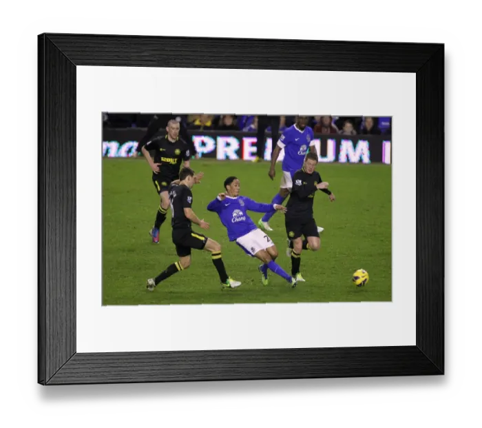 Framed Print : Battle for the Ball: McCarthy, McArthur vs. Pienaar - Everton vs. Wigan Athletic (26-12-2012) Framed Print : Battle for the Ball: McCarthy, McArthur vs. Pienaar - Everton vs. Wigan Athletic (26-12-2012)