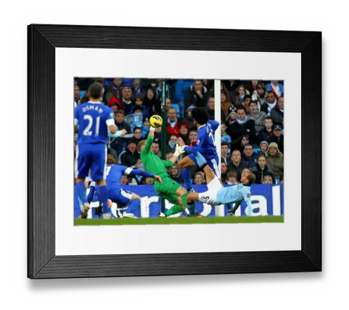 Framed Print : Dramatic Equalizer: Marouane Fellaini Scores for Everton at Etihad Stadium (Manchester City 1-1 Everton, December 1, 2012) Framed Print : Dramatic Equalizer: Marouane Fellaini Scores for Everton at Etihad Stadium (Manchester City 1-1 Everton, December 1, 2012)