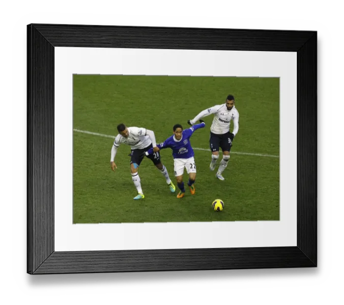 Framed Print : Barclays Premier League - Everton v Tottenham Hotspur - Goodison Park Framed Print : Barclays Premier League - Everton v Tottenham Hotspur - Goodison Park