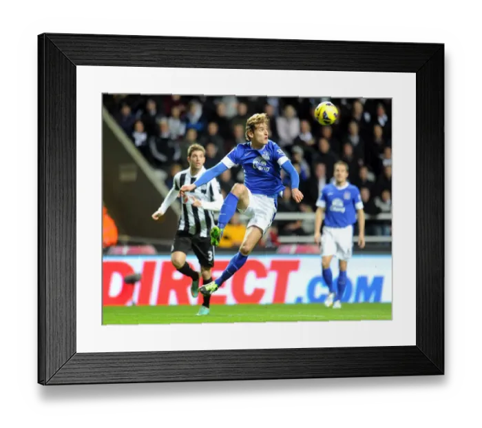 Framed Print : Barclays Premier League - Newcastle United v Everton - St. James Park