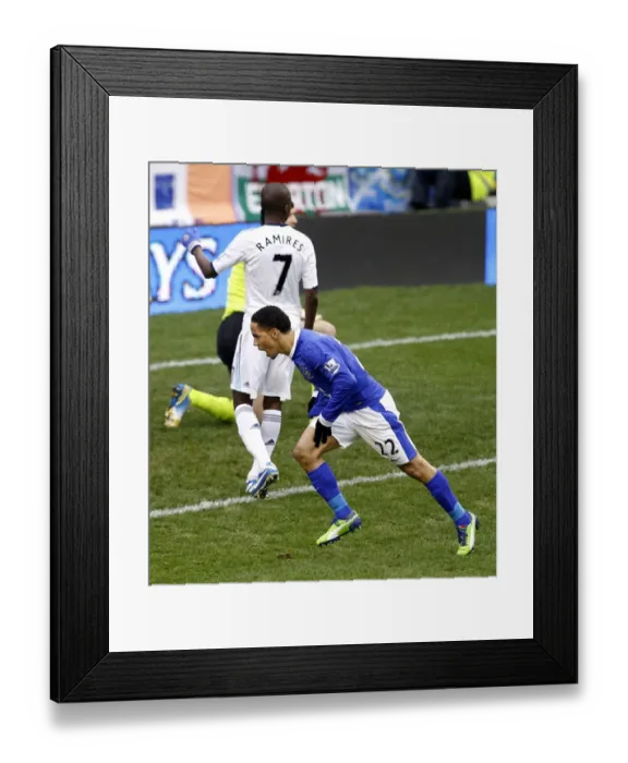 Framed Print : Barclays Premier League - Everton v Chelsea - Goodison Park Framed Print : Barclays Premier League - Everton v Chelsea - Goodison Park