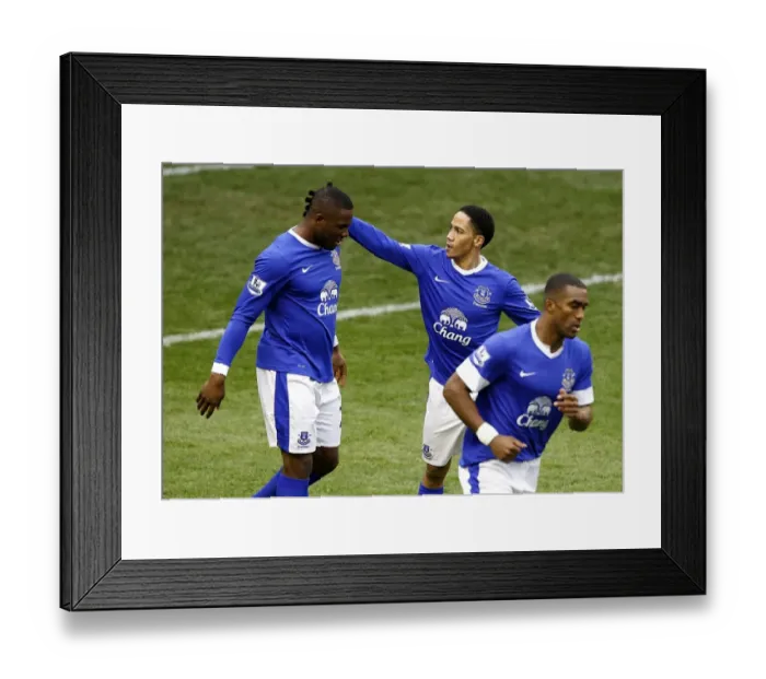 Framed Print : Steven Pienaar's Dramatic Goal: Everton vs Chelsea (December 30, 2012, Barclays Premier League) Framed Print : Steven Pienaar's Dramatic Goal: Everton vs Chelsea (December 30, 2012, Barclays Premier League)