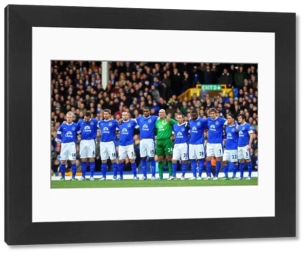 Everton Players Unite Before Kick-off: Everton vs. Chelsea, Barclays Premier League, Goodison Park (30-12-2012)
