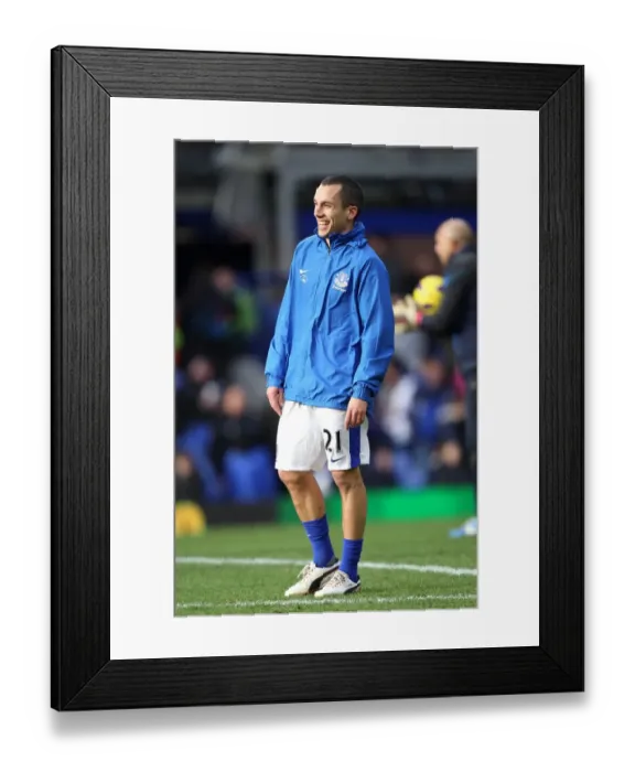 Framed Print : Leon Osman's Battle: Everton vs Chelsea - Premier League Clash (30-12-2012) - Everton 1 - Chelsea 2 Framed Print : Leon Osman's Battle: Everton vs Chelsea - Premier League Clash (30-12-2012) - Everton 1 - Chelsea 2