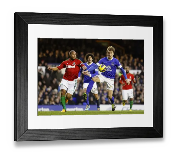 Framed Print : Battle at Goodison Park: A Stalemate Between Williams and Jelavic - Everton vs Swansea City (Barclays Premier League, January 12, 2013) Framed Print : Battle at Goodison Park: A Stalemate Between Williams and Jelavic - Everton vs Swansea City (Barclays Premier League, January 12, 2013)