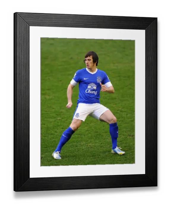 Framed Print : Leighton Baines Leadership: A Scoreless Battle at Goodison Park - Everton vs Swansea City (12-01-2013) Framed Print : Leighton Baines Leadership: A Scoreless Battle at Goodison Park - Everton vs Swansea City (12-01-2013)