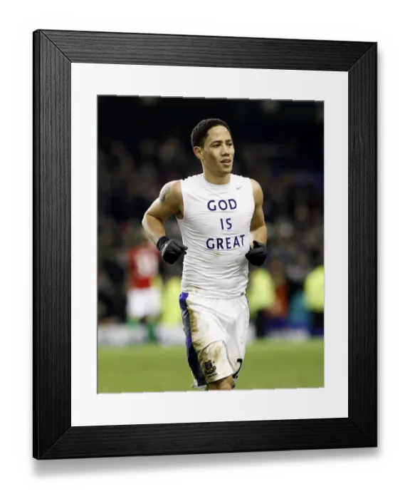 Framed Print : Steven Pienaar at Goodison Park: A 0-0 Draw Against Swansea City (January 12, 2013) Framed Print : Steven Pienaar at Goodison Park: A 0-0 Draw Against Swansea City (January 12, 2013)