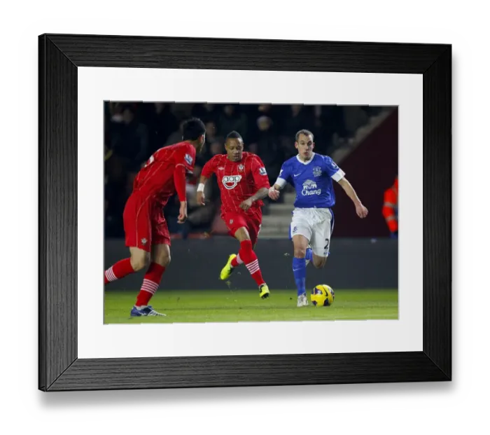 Framed Print : Battle for the Ball: Clyne vs. Osman - A Tactical Stalemate at St. Mary's (Southampton 0-0 Everton, January 2013) Framed Print : Battle for the Ball: Clyne vs. Osman - A Tactical Stalemate at St. Mary's (Southampton 0-0 Everton, January 2013)