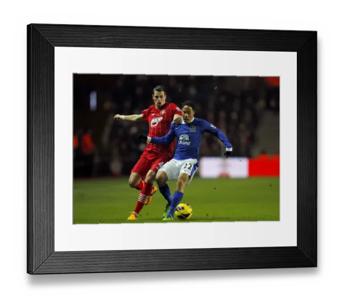 Framed Print : Battle for the Ball: Schneiderlin vs. Pienaar - Premier League Rivalry: Southampton vs. Everton (21-01-2013) Framed Print : Battle for the Ball: Schneiderlin vs. Pienaar - Premier League Rivalry: Southampton vs. Everton (21-01-2013)