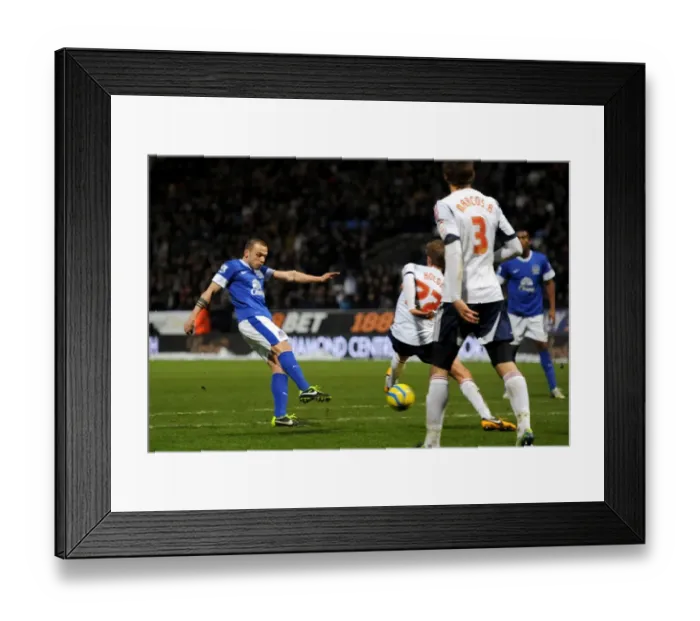 Framed Print : Johnny Heitinga Scores Everton's Second Goal Against Bolton Wanderers in FA Cup (2013) Framed Print : Johnny Heitinga Scores Everton's Second Goal Against Bolton Wanderers in FA Cup (2013)