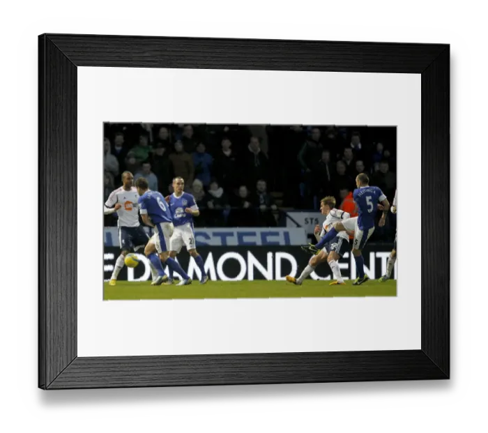 Framed Print : Heitinga Scores Everton's Second Goal in FA Cup Victory over Bolton Wanderers (26-01-2013) Framed Print : Heitinga Scores Everton's Second Goal in FA Cup Victory over Bolton Wanderers (26-01-2013)
