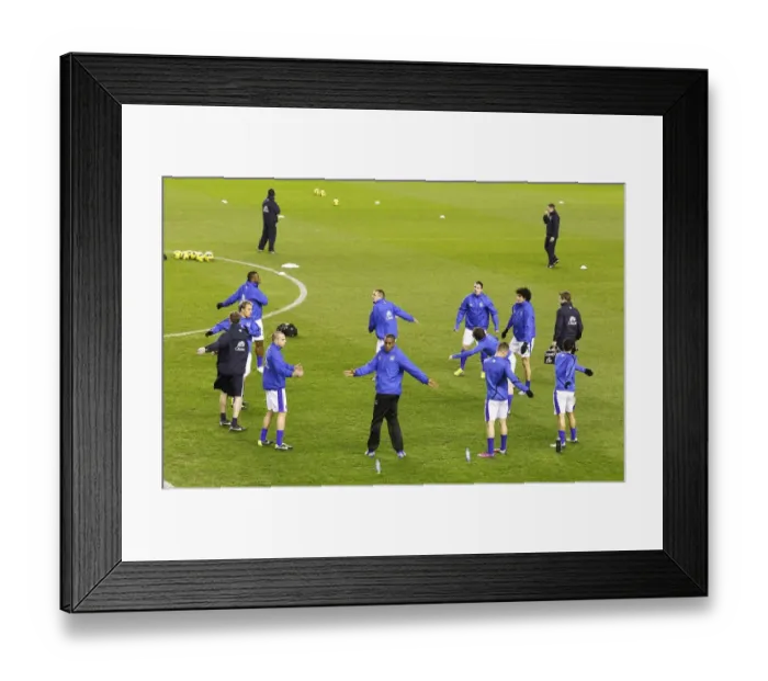 Framed Print : Everton FC: Pre-Match Warm-Up at Goodison Park vs West Bromwich Albion (30-01-2013) Framed Print : Everton FC: Pre-Match Warm-Up at Goodison Park vs West Bromwich Albion (30-01-2013)