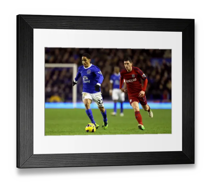 Framed Print : Battle for the Ball: Pienaar vs Dorrans at Goodison Park - Everton vs West Bromwich Albion, Premier League (30-01-2013) Framed Print : Battle for the Ball: Pienaar vs Dorrans at Goodison Park - Everton vs West Bromwich Albion, Premier League (30-01-2013)