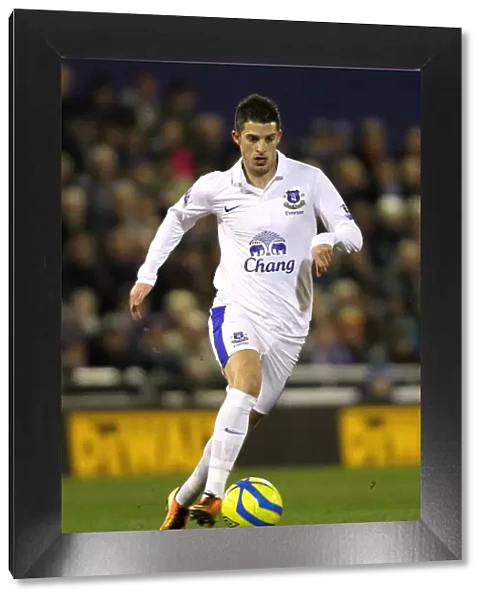 FA Cup Fifth Round Drama: Kevin Mirallas's Stunning Performance for Everton at Oldham Athletic (16-02-2013)