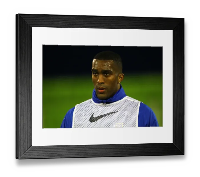 Framed Print : Determined Distin: Everton's FA Cup Heroics vs. Oldham Athletic (Round 5, 2013)