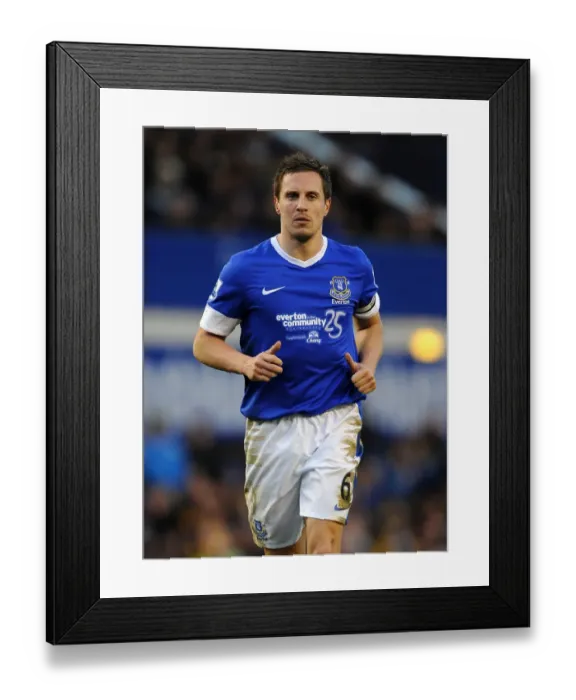Framed Print : Phil Jagielka's Heroic Performance: Everton's Thrilling 3-3 Draw Against Aston Villa (02-02-2013)
