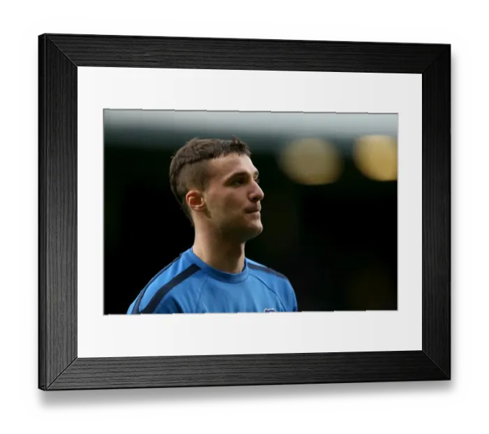 Framed Print : Apostolos Vellios Scores the Winning Goal: Everton's Triumph over West Ham United in the Barclays Premier League (22-12-2012) Framed Print : Apostolos Vellios Scores the Winning Goal: Everton's Triumph over West Ham United in the Barclays Premier League (22-12-2012)