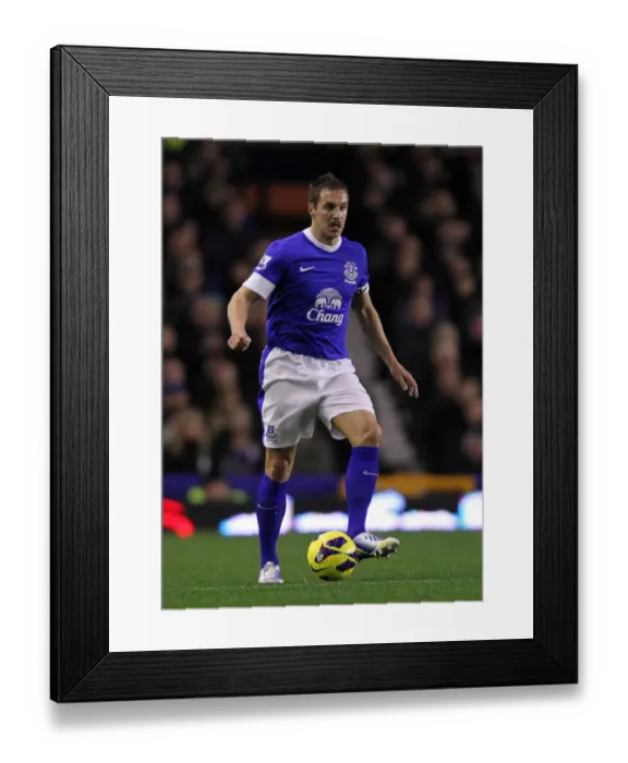 Framed Print : Phil Jagielka's Defiant Performance: Everton Holds Arsenal to a Draw at Goodison Park (28-11-2012) Framed Print : Phil Jagielka's Defiant Performance: Everton Holds Arsenal to a Draw at Goodison Park (28-11-2012)