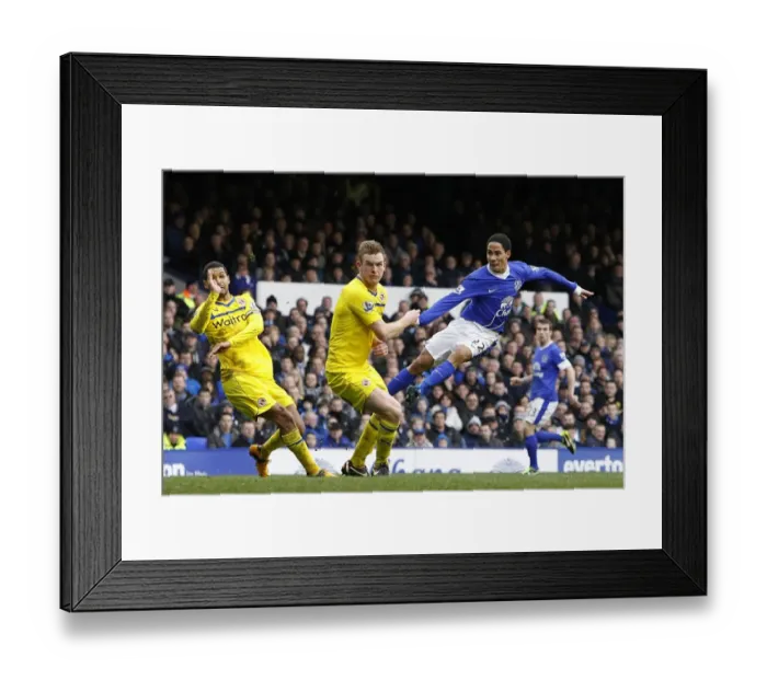 Framed Print : Steven Pienaar Scores Everton's Second Goal: Everton 3-1 Reading (02-03-2013, Goodison Park) Framed Print : Steven Pienaar Scores Everton's Second Goal: Everton 3-1 Reading (02-03-2013, Goodison Park)
